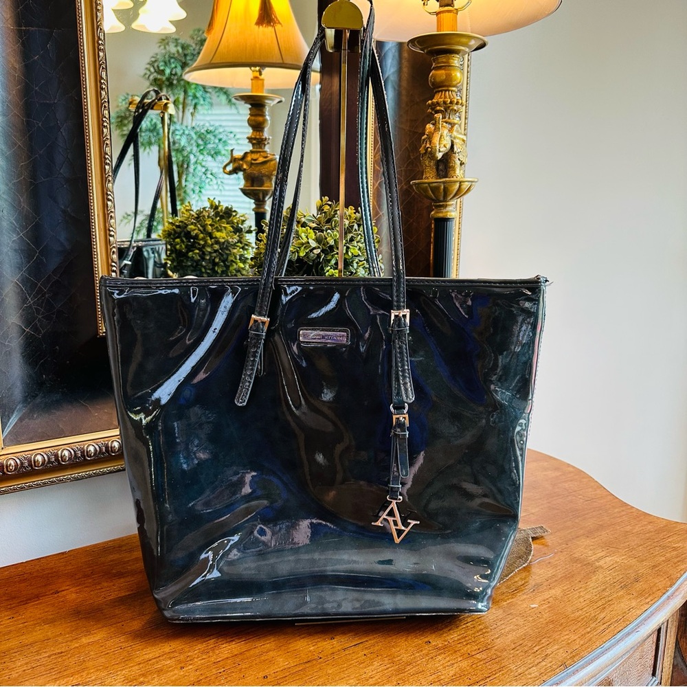 ADRIENNE VITTADINI OLIVE GREEN TOTE LAPTOP PATENT FAUX LEATHER BAG GREAT COND